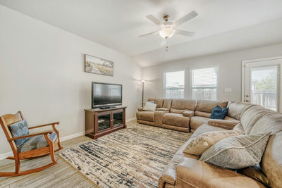 10505 Mager Ln — photo 4