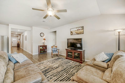 10505 Mager Ln — photo 3