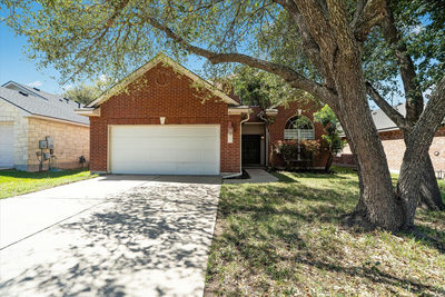 2207 Clover Ridge Dr — photo 2