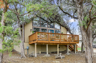 18418 Lakeland Dr — photo 2
