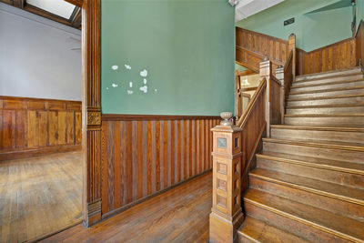 109 E 10th St — photo 5