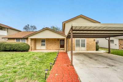 3902 Hillside Dr — photo 2