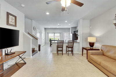 107 Friendship Oak Dr — photo 4