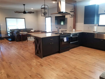 410 E Milam Ave — photo 4