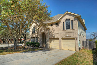 601 Indian Run Dr — photo 2