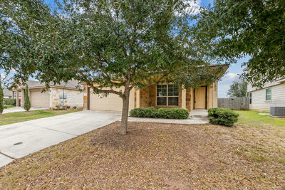 582 Briggs Dr — photo 3