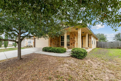 582 Briggs Dr — photo 2