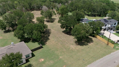 112 Creekwood Trl — photo 3