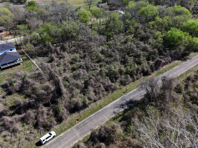 452 E Riverside Dr — photo 3