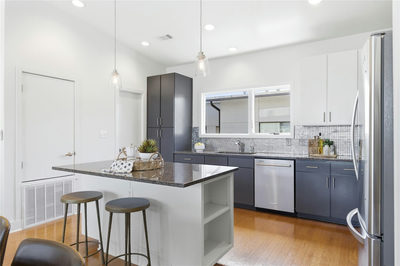 1702 S Lamar Blvd #12 — photo 5