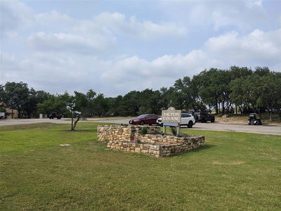 129 Clubhouse Dr — photo 4