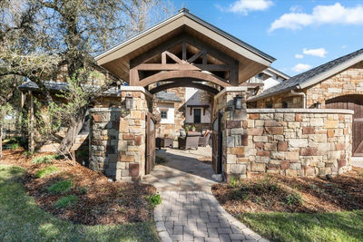 9825 Grand Summit Blvd — photo 3