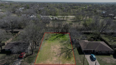 411 Persimmon St — photo 4