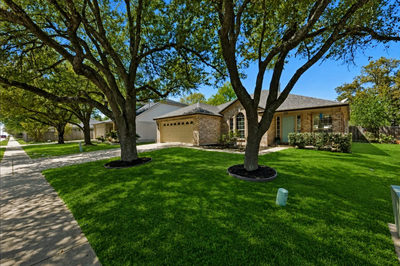 15514 Cadoz Dr — photo 2