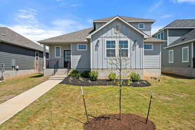 368 Banff Dr — photo 2