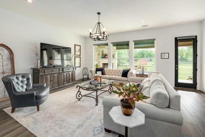 105 Graystone Ln — photo 4