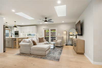 6703 Duquesne Dr — photo 4