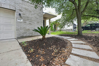 8716 Davis Oaks Trl — photo 4