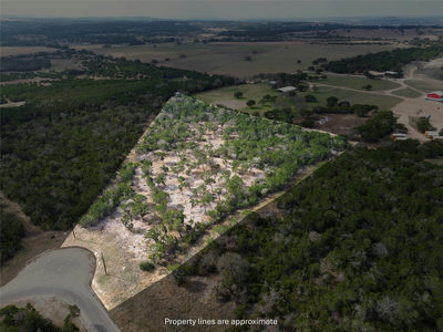 Tract 7 Burnet Oaks — photo 2