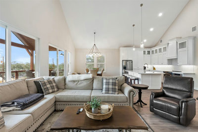 3160 Lakeview Dr — photo 5