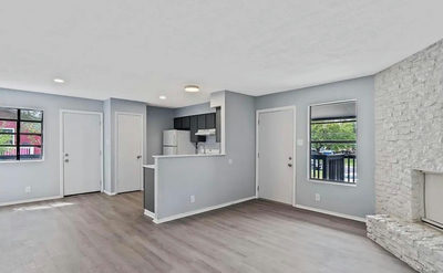 302 Hedgewood Dr — photo 5