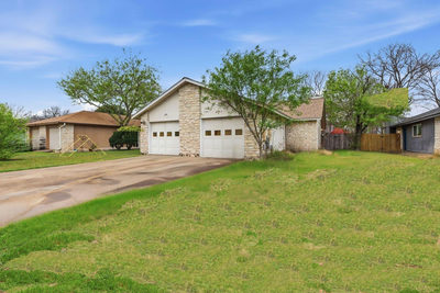 7510 St Amant Pl — photo 2
