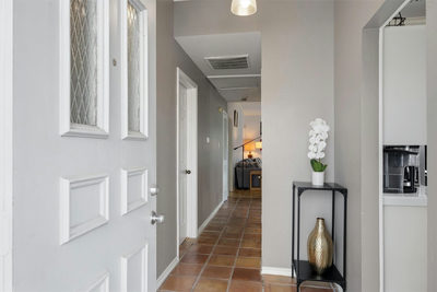1404 Norwalk Ln #201 — photo 2