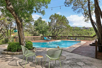 1002 Jousting Pl — photo 2