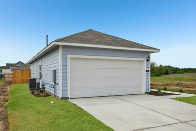 251 Haywood Mnr — photo 2