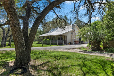 200 Little Barton Dr — photo 2