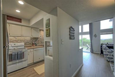 549 Demarett Dr — photo 5