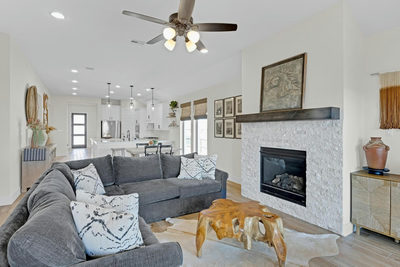 378 Carpenter Hill Dr — photo 2