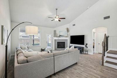 202 Quarryman Dr — photo 4
