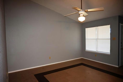 817 Lexington Rd — photo 2