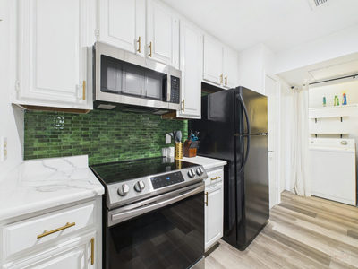 806 W 24th St #300 — photo 5