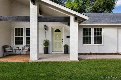 3100 Lynridge Dr — photo 2