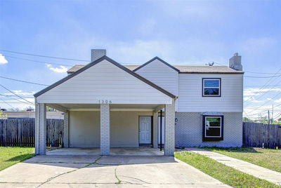 1306 E Saint Johns Ave — photo 2