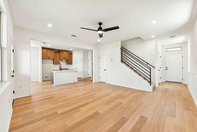 156 White Horses Dr — photo 2