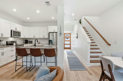 512 Palmer Dr — photo 2