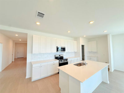 514 Heritage Groves Rd — photo 3