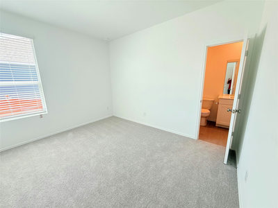 514 Heritage Groves Rd — photo 5