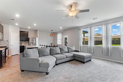516 Longmount Cv — photo 3