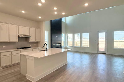 19601 Erna Dr — photo 2