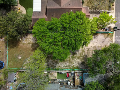 304 Ben Howell Dr — photo 4