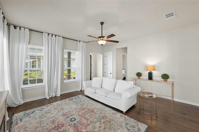 1182 Grant Wood Ave — photo 5