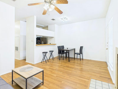 2905 Swisher St #205 — photo 5