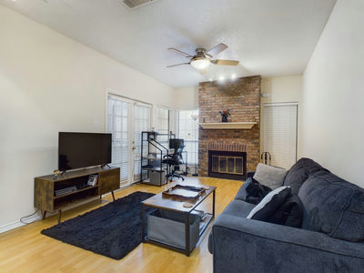 3001 Cedar St #209 — photo 4