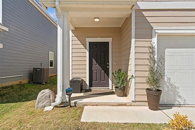 305 Redfish Ln — photo 2