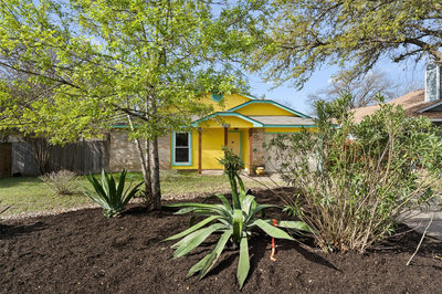 1403 Alma Dr — photo 2