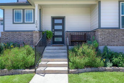 208 Garner Dr — photo 4